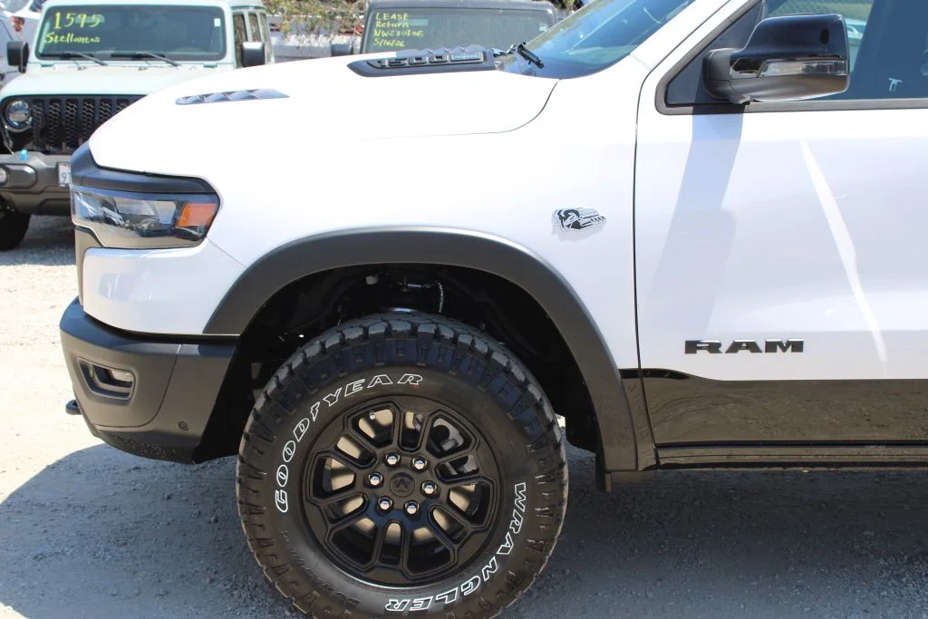 New 2026 Bright White Clear-Coat Exterior Paint Ram Rebel image 7