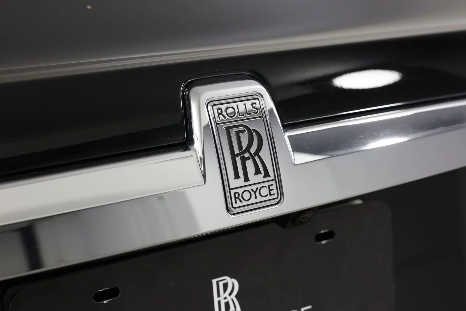 New 2026 Black Diamond Rolls-Royce  image 22