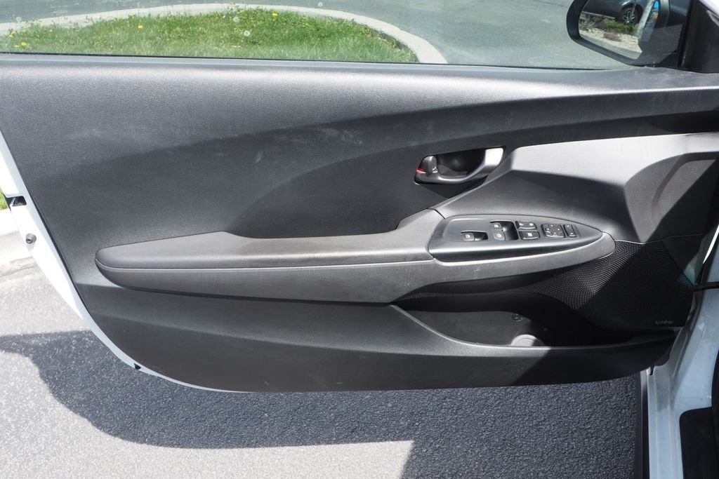 Used 2019 White Hyundai Turbo Ultimate image 15