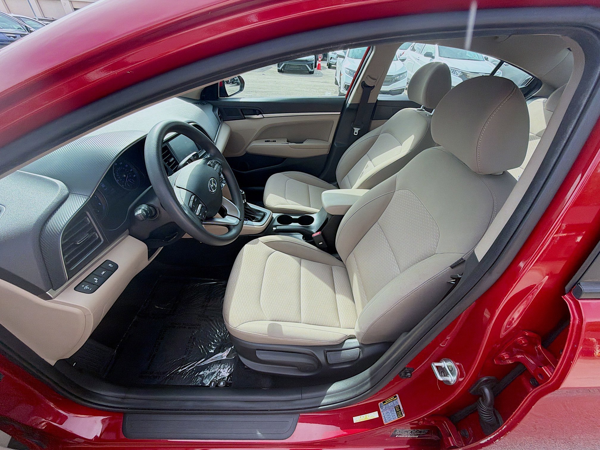 2020 Hyundai Elantra SEL - Photo 16
