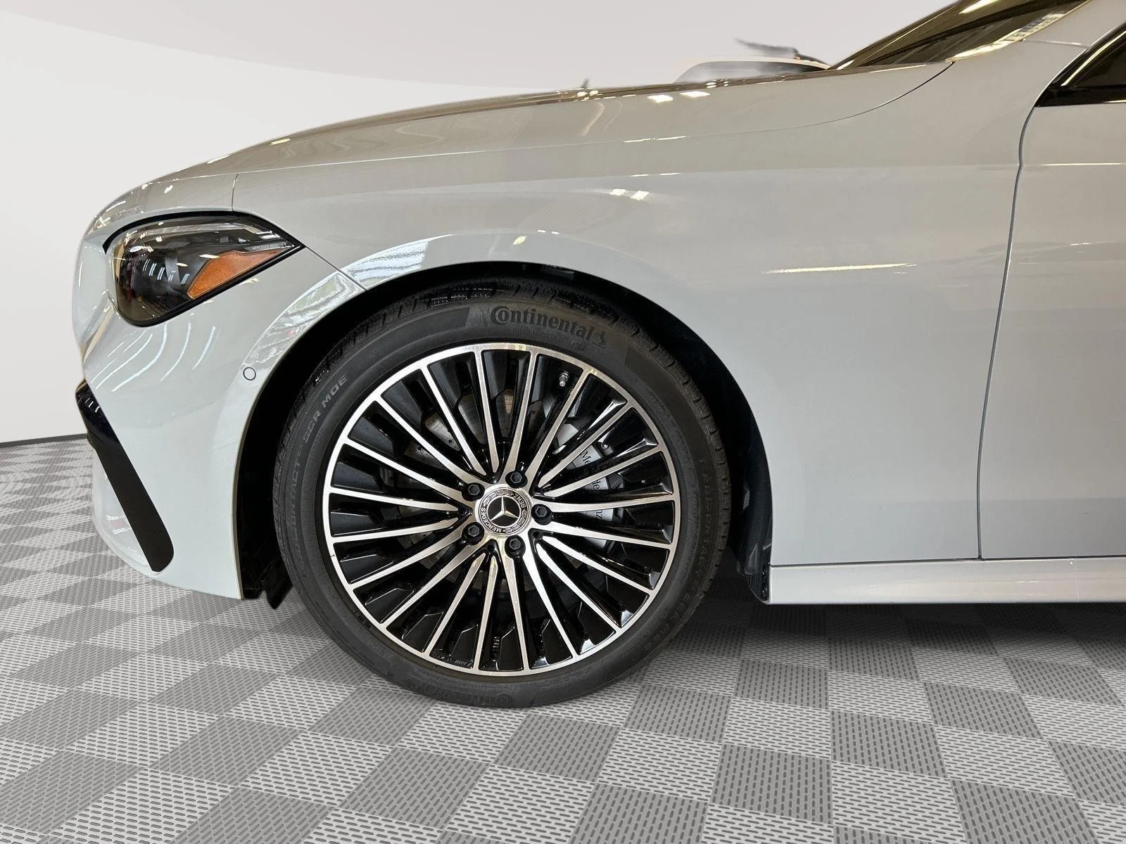 Certified Used 2024 MANUFAKTUR Alpine Grey Metallic Mercedes-Benz CLE 300 image 9