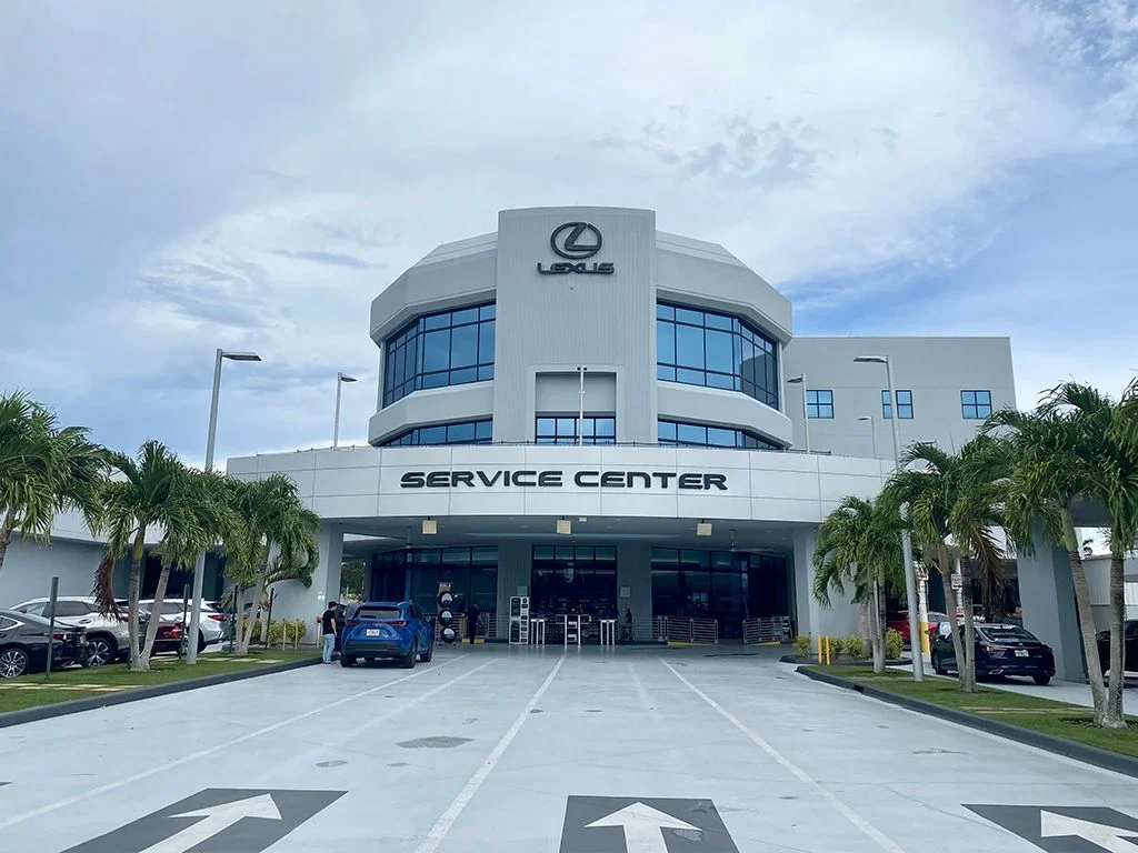 Certified Used 2025 EMINENT WHITE PEARL Lexus 350h Premium image 18