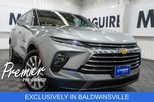 Used 2023 Gray Chevrolet Premier image 1