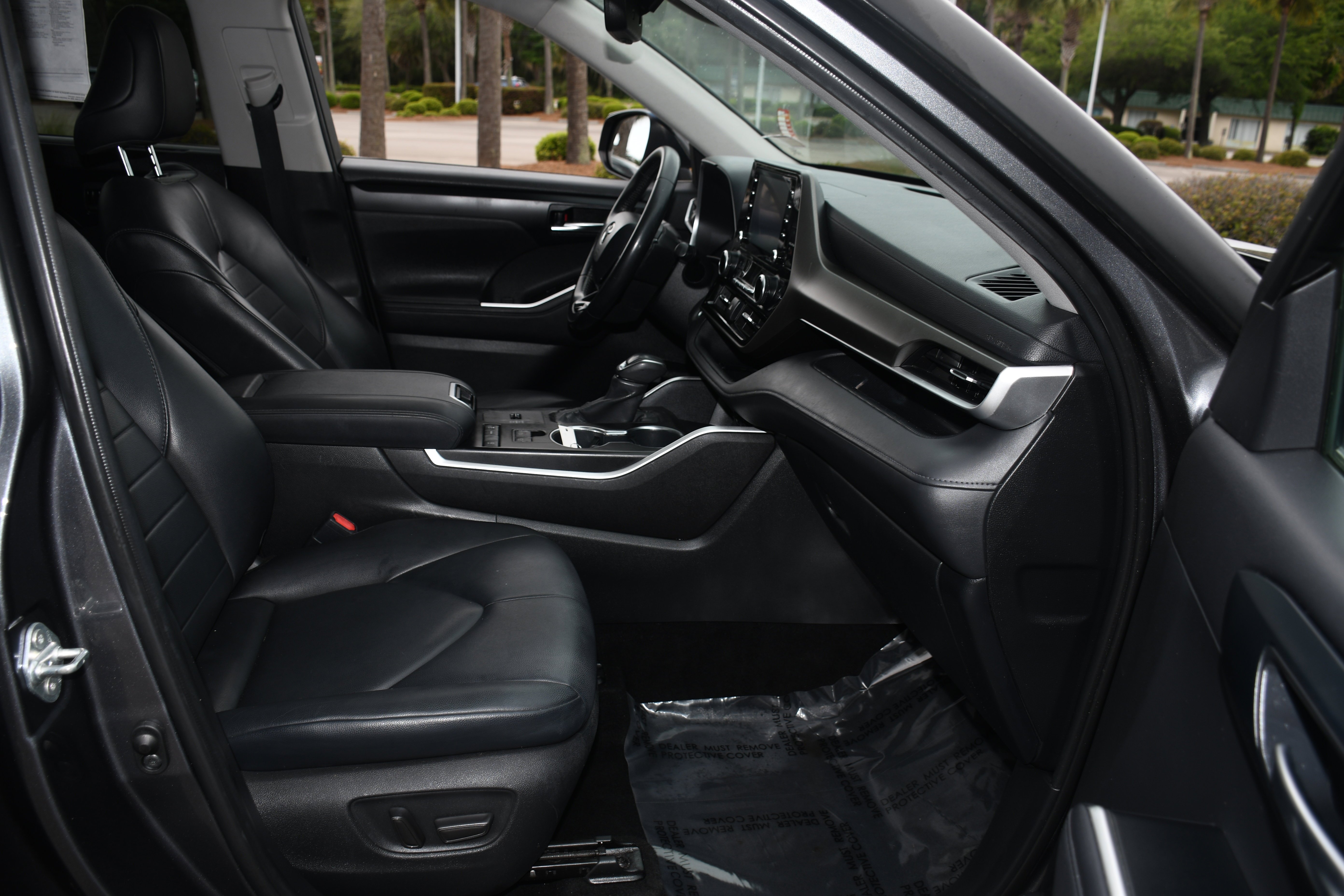 Used 2020 Gray Toyota XLE image 21