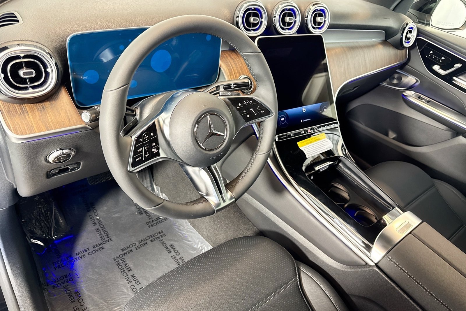 New 2026 Black Mercedes-Benz GLC 300 image 9