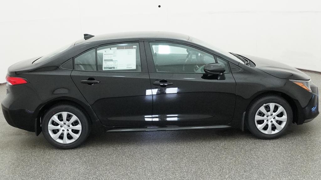 New 2026 Midnight Black Metallic Toyota LE image 14