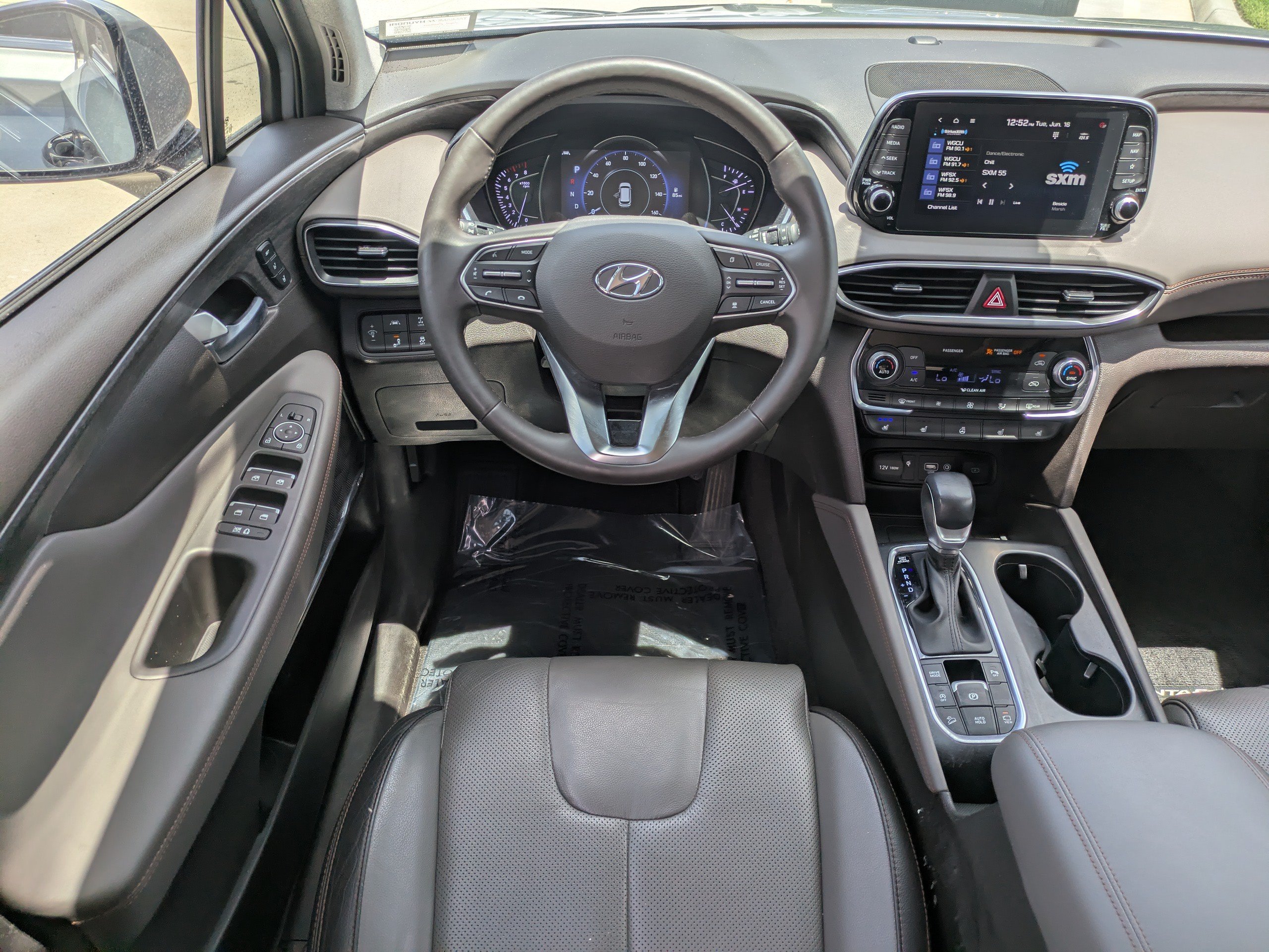 Used 2020 Shimmering Silver Pearl Hyundai LIMITED image 15