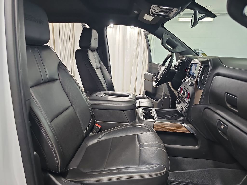 Used 2022 Summit White Chevrolet High Country image 13