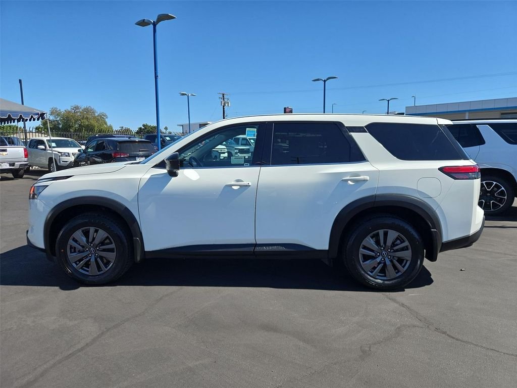 2024 Nissan Pathfinder S - Photo 32