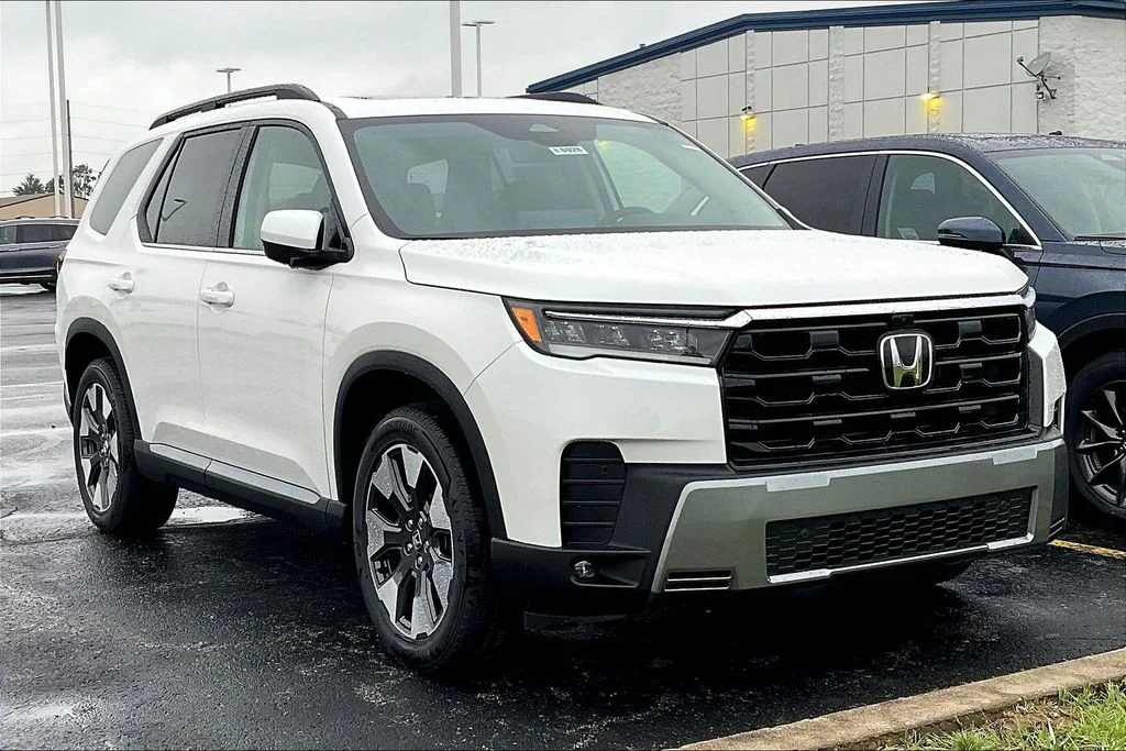 2026 Honda Pilot Elite AWD's photo