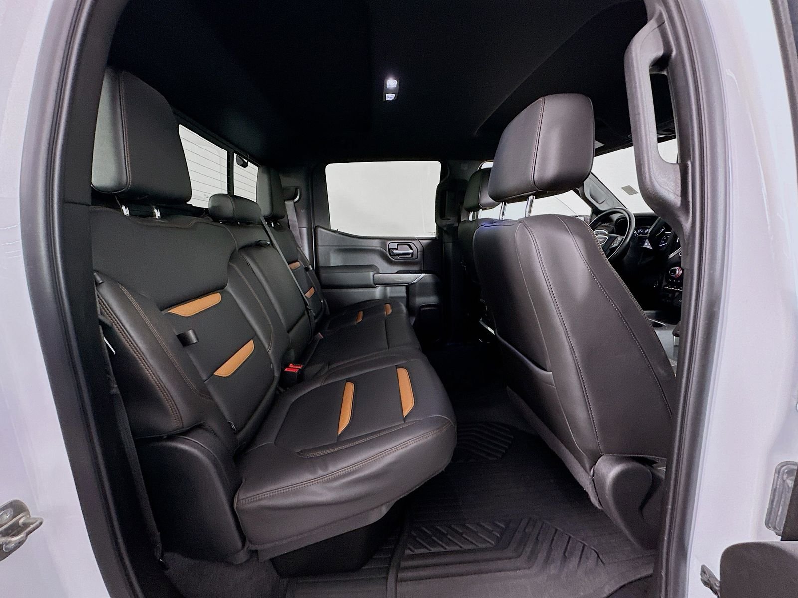Used 2020 Summit White GMC AT4 image 31