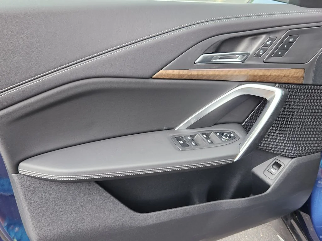 2025 BMW X1 28i - Photo 6