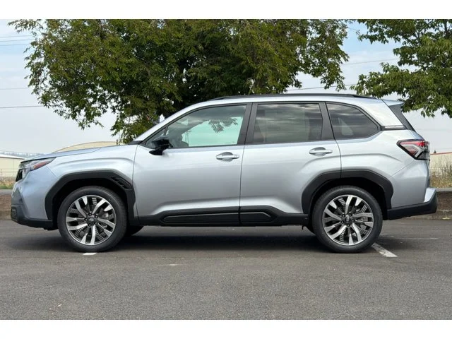 New 2026 ICE SILVER METALLIC Subaru Touring image 7