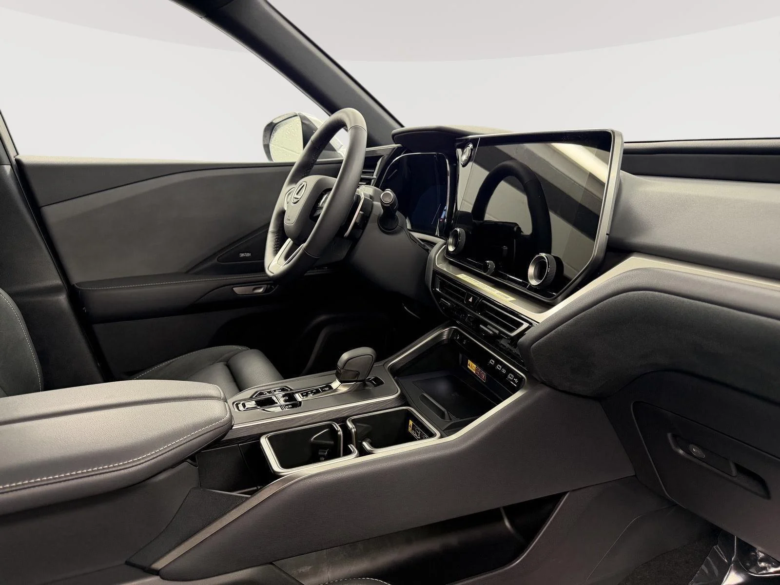 2026 Lexus TX Luxury - Photo 28