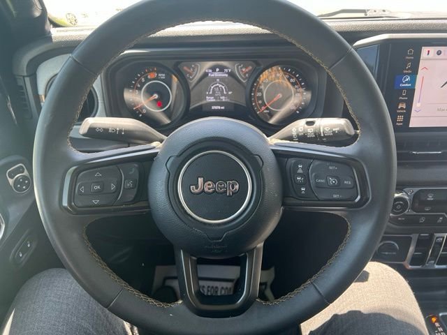 Used 2024 Black Jeep Sport S image 13
