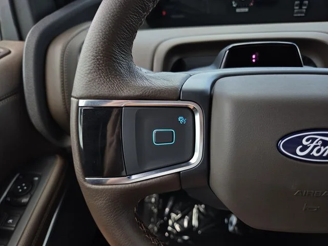 New 2027 Star White Metallic Tri-Coat Ford King Ranch® image 21