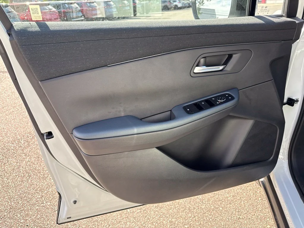 2026 Nissan LEAF SV+ - Photo 15