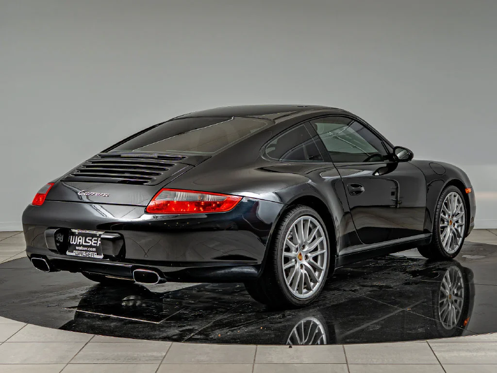 Used 2007 Black Porsche Carrera image 8