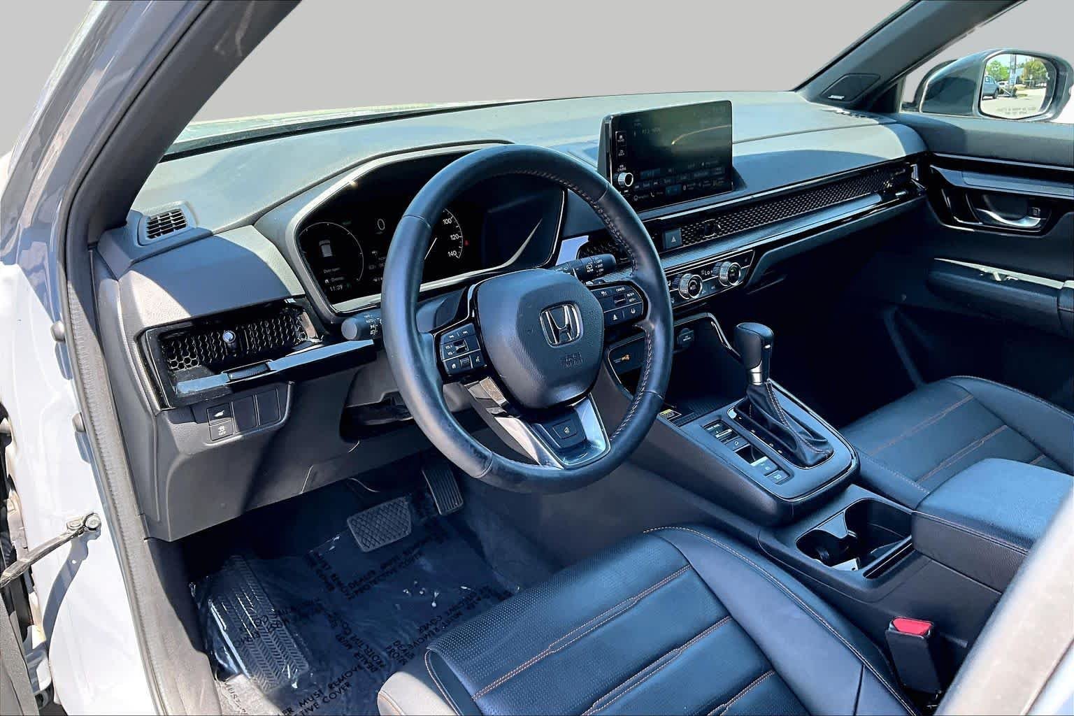 2023 Honda CR-V Sport Touring - Photo 18