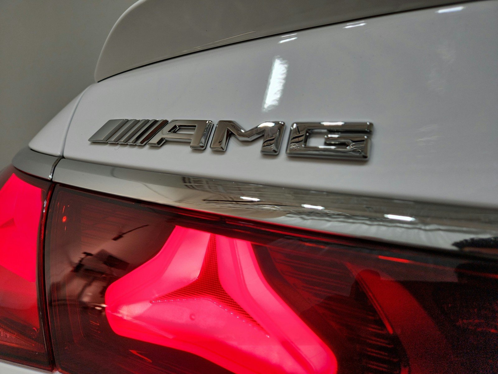 Certified Used 2026 Polar White Mercedes-Benz AMG® E 53 E image 22