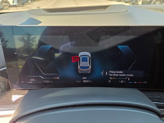 Used 2024 Gray BMW xDrive40i image 28