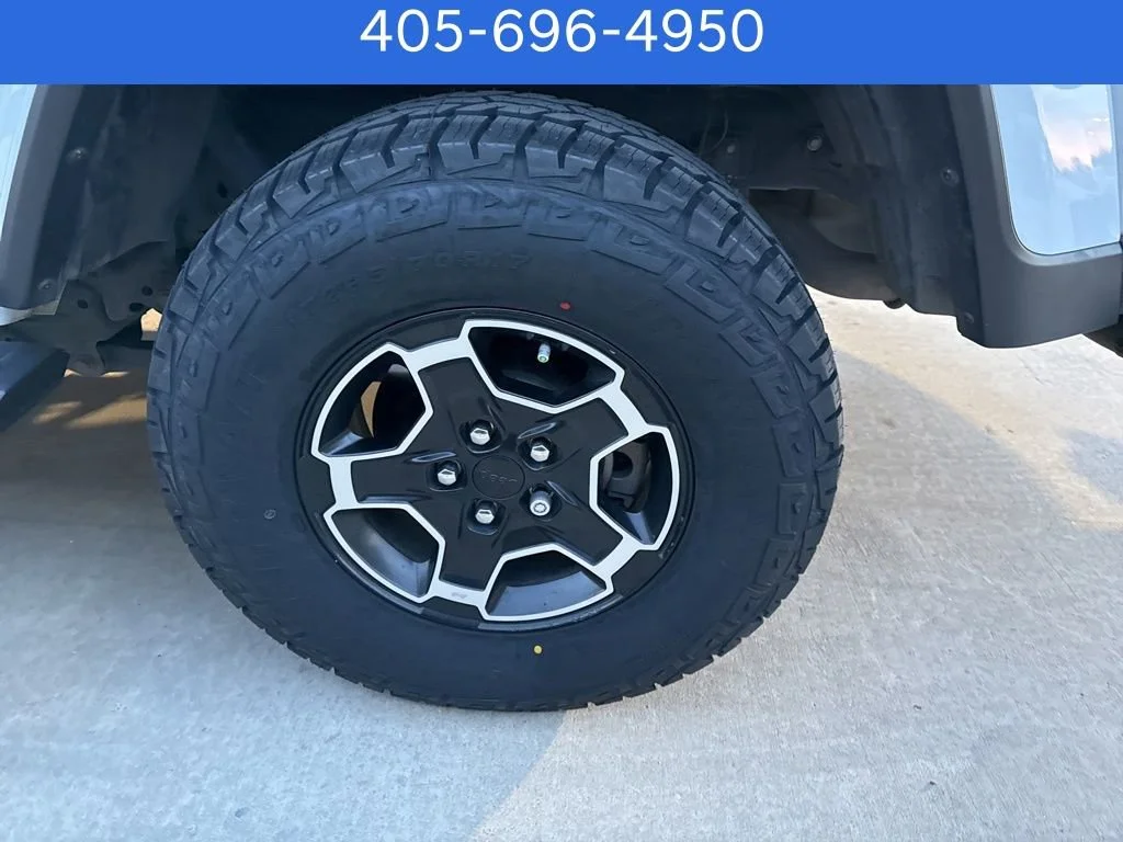 Pre-Owned 2020 Jeep Gladiator Overland