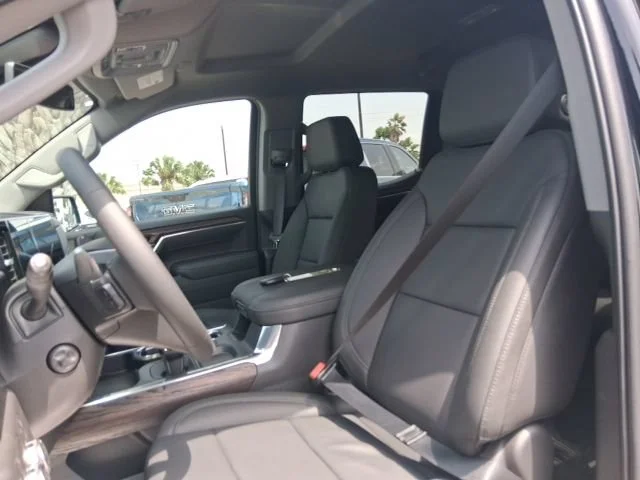 2026 GMC Sierra 1500 SLT - Photo 15