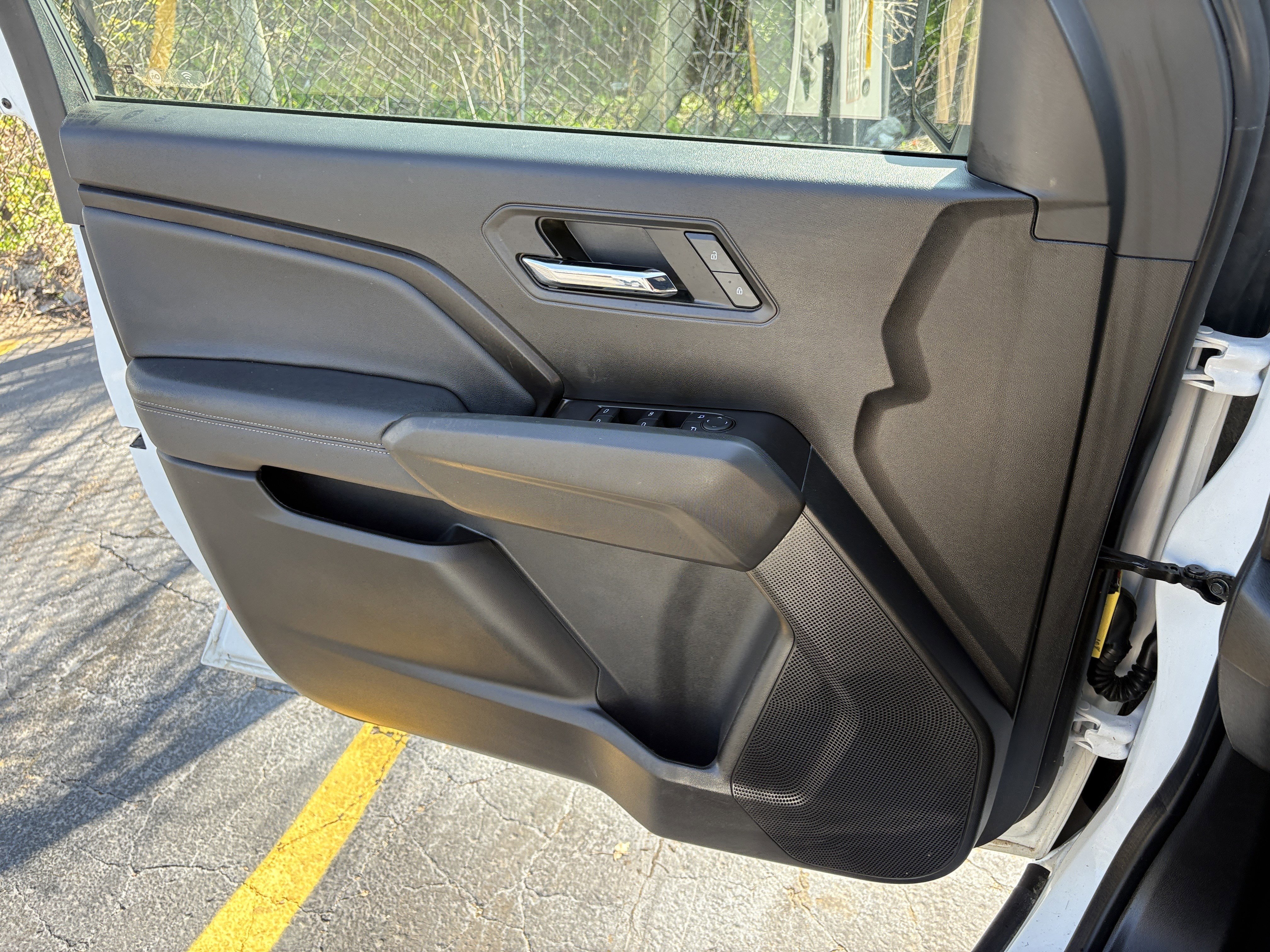 Used 2024 Summit White Chevrolet LT image 15