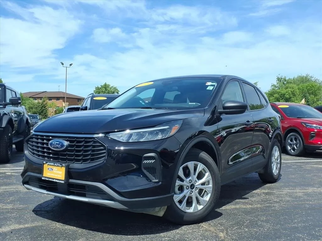 Certified Used 2025 Black Metallic Ford Active image 3
