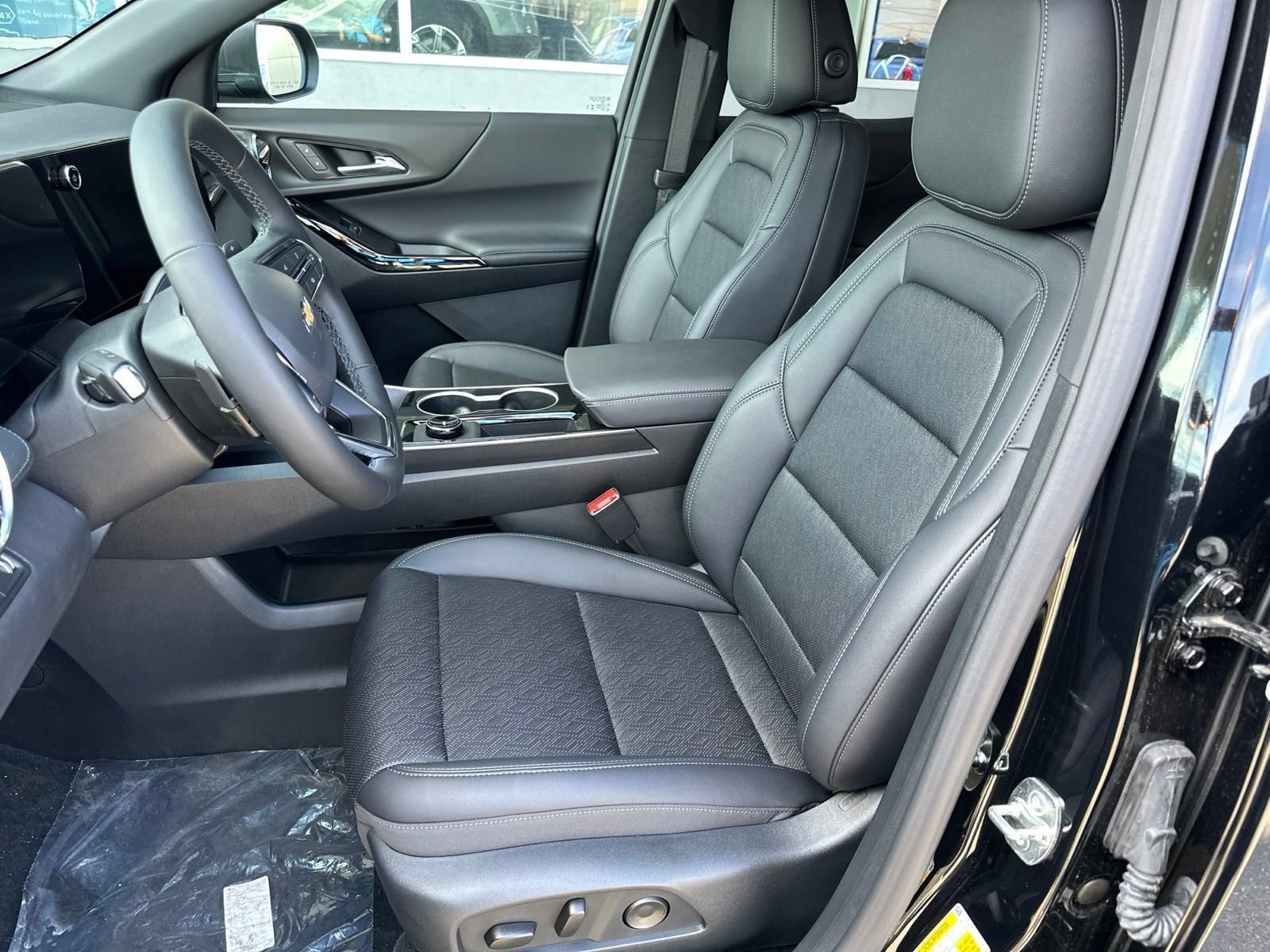 2026 Chevrolet Equinox LT - Photo 15