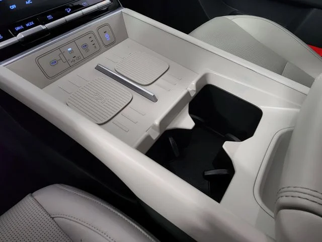 Used 2025 Red Hyundai Limited image 22