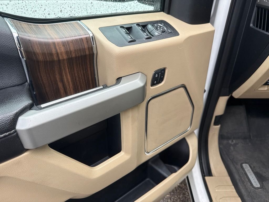 Used 2017 White Ford Lariat image 14