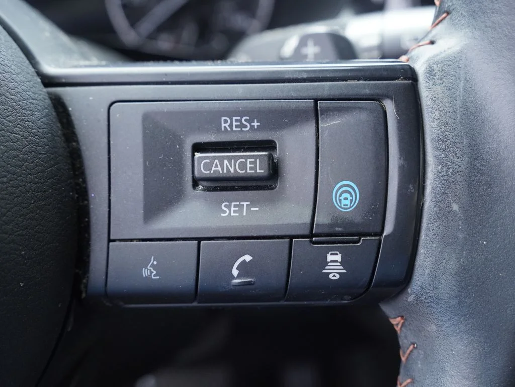 Used 2024 White Nissan Rock Creek image 12