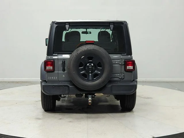 Used 2023 Gray Jeep Sport image 7