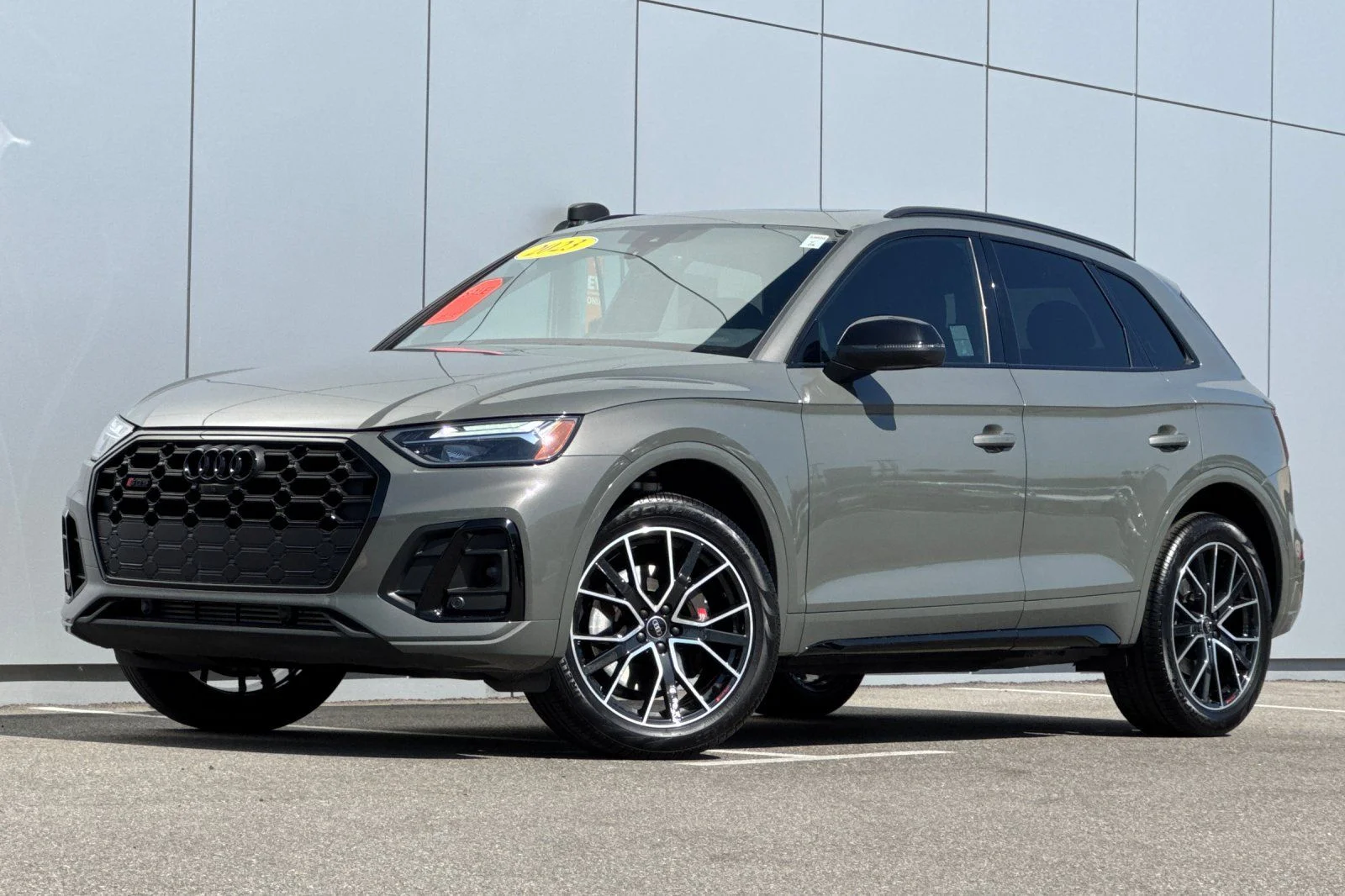 2023 Audi SQ5 Premium Plus's photo