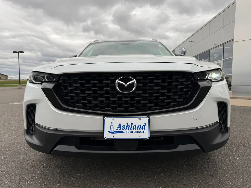 Used 2025 Wind Chill Pearl Mazda 2.5 S Preferred Package image 12