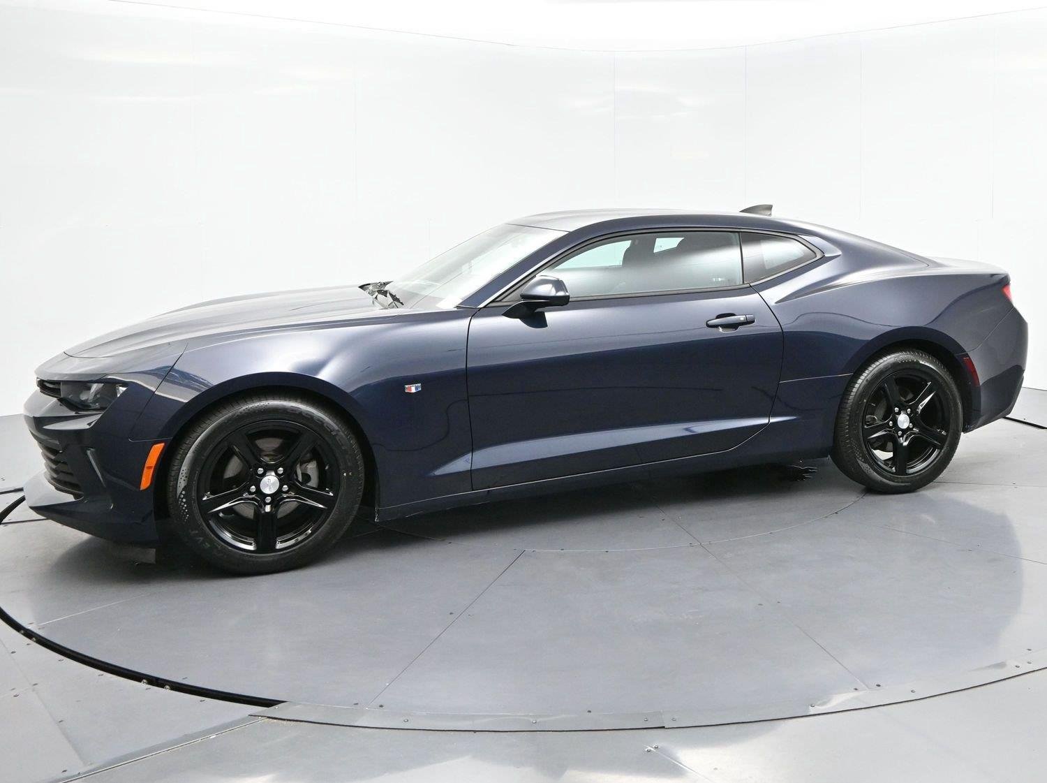 Used 2016 Blue Velvet Metallic Chevrolet 1LT image 4