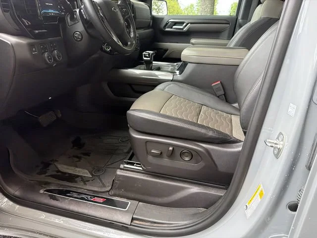 Used 2024 Slate Gray Metallic Chevrolet ZR2 image 9