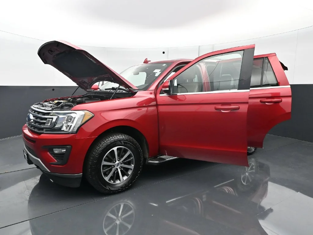 Used 2020 Red Metallic Ford XLT image 29