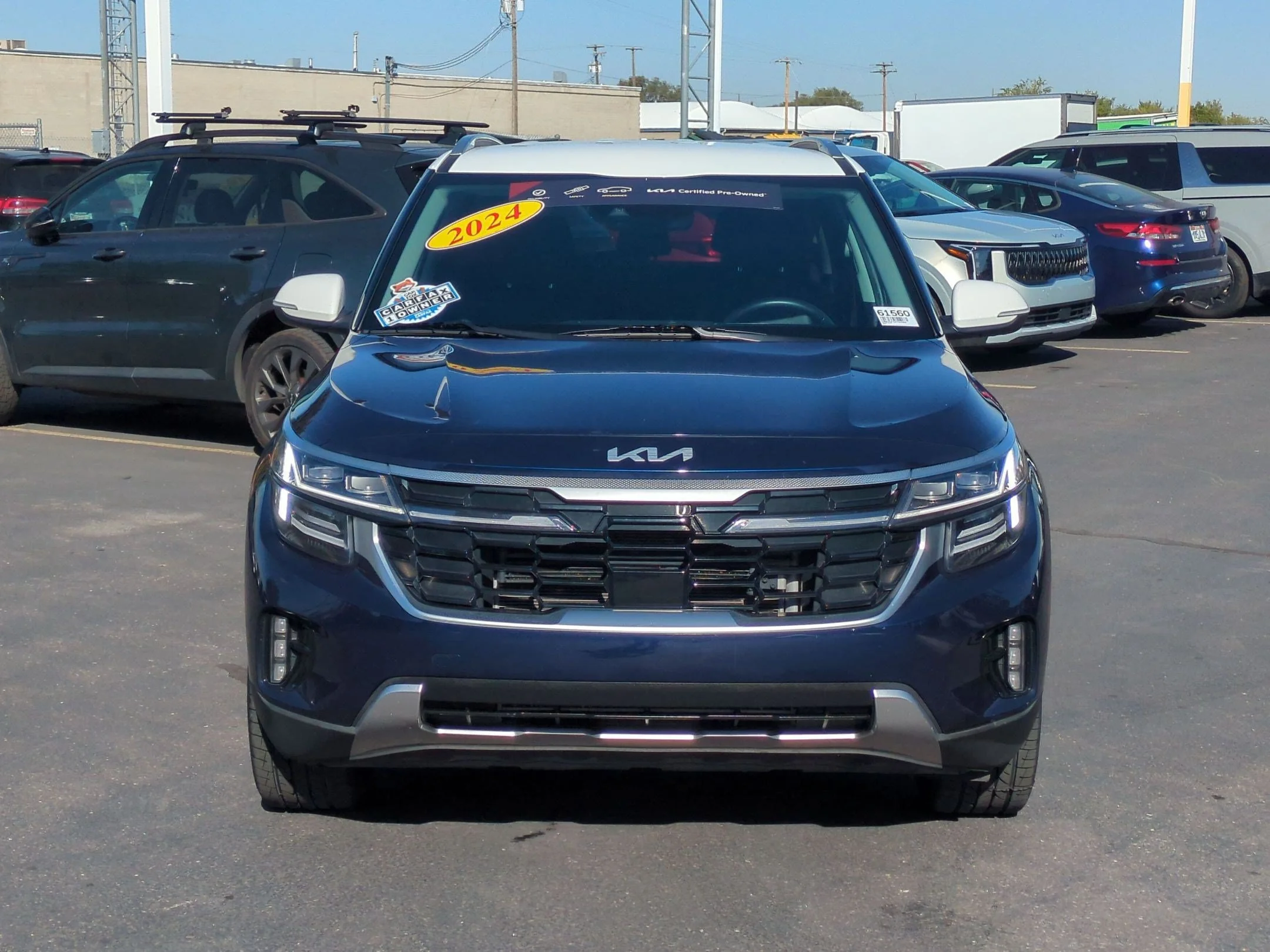 Used 2024 Dark Ocean Blue/White Roof Kia SX image 8