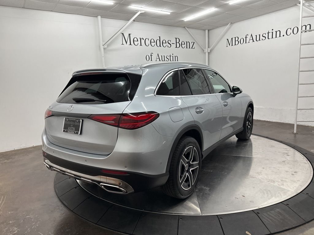 Used 2026 Silver Mercedes-Benz GLC 300 image 7