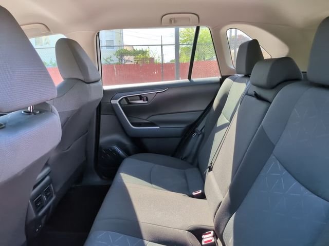 Used 2025 Silver Toyota XLE image 9