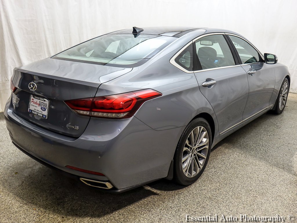 Used 2015 Gray Hyundai 3.8 image 8
