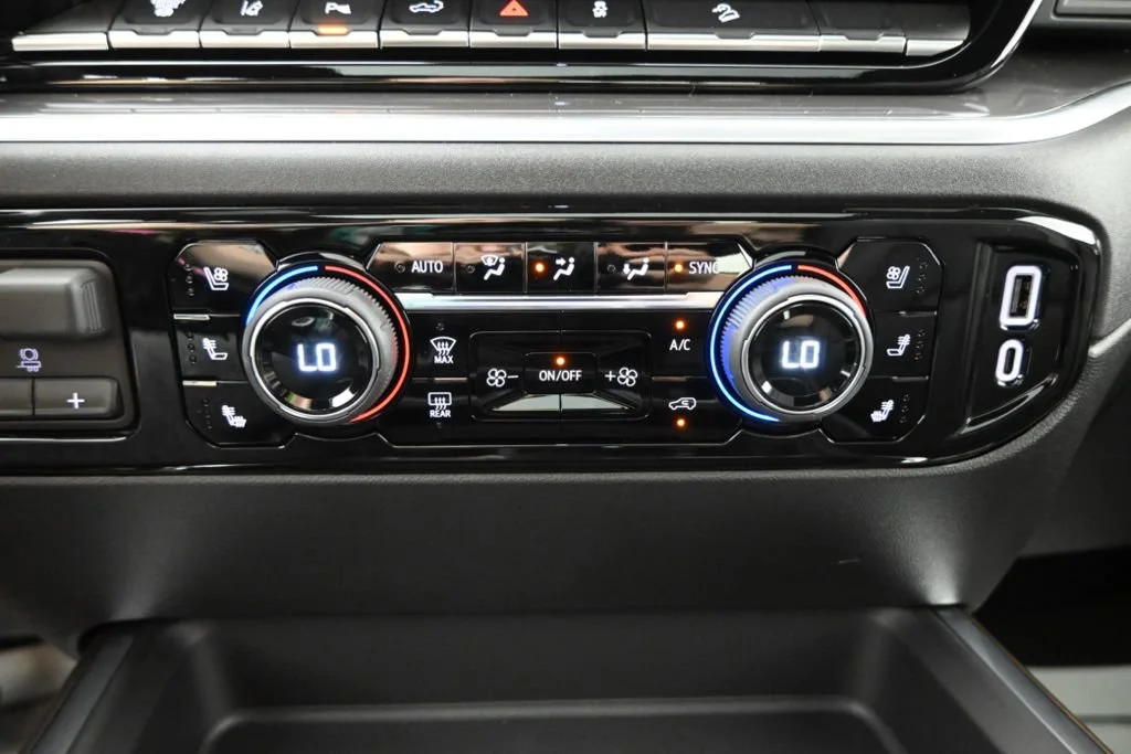 2026 Chevrolet Silverado 2500 HD High Country - Photo 29