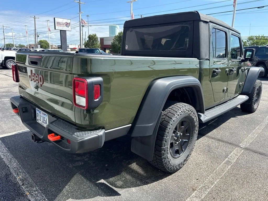 Used 2023 Green Jeep Mojave image 5