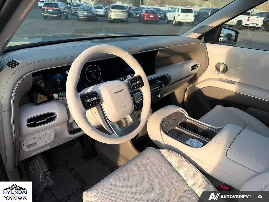 2026 Hyundai Palisade Limited - Photo 14