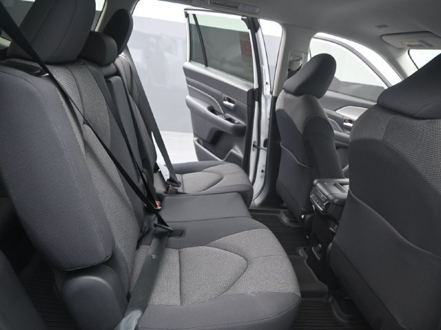 Used 2025 Wind Chill Pearl Toyota LE image 15