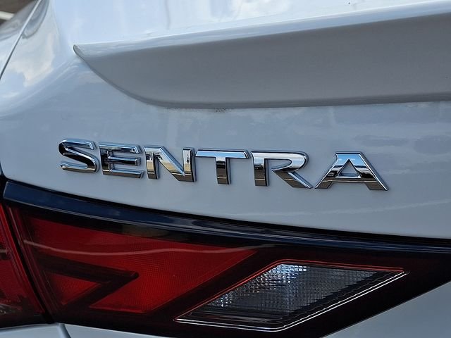 Used 2025 White Nissan SR image 29