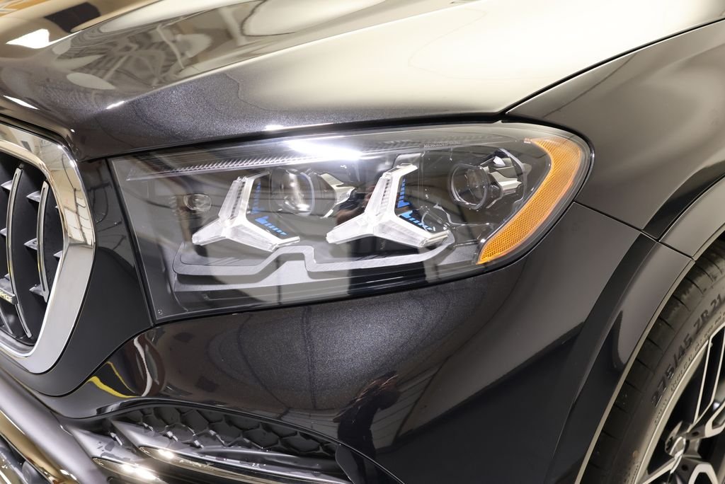 New 2027 Obsidian Black Metallic Mercedes-Benz  image 9