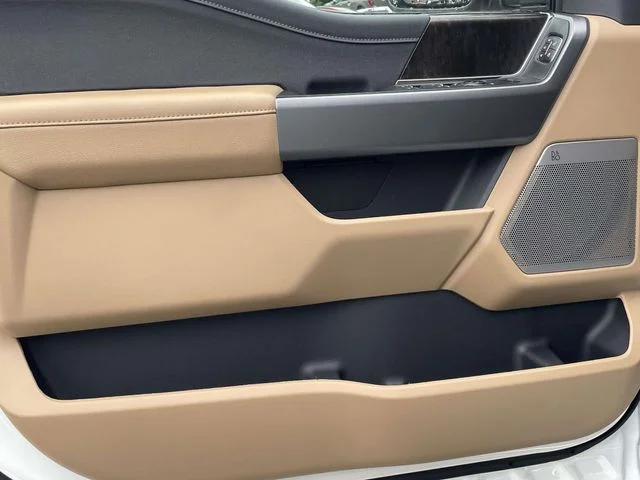 New 2026 Star White Metallic Tri-Coat Ford F-250® Lariat® image 14